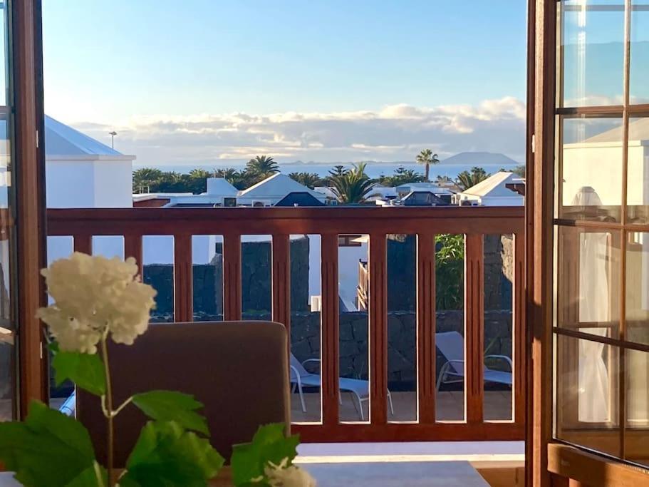 Luxury 4-Bedroom Villa With Heated Pool + Sea View Плая Бланка Екстериор снимка