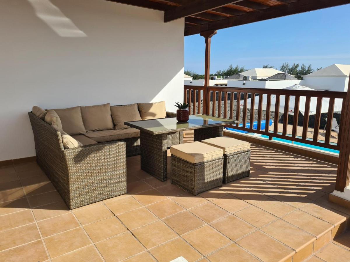 Luxury 4-Bedroom Villa With Heated Pool + Sea View Плая Бланка Екстериор снимка